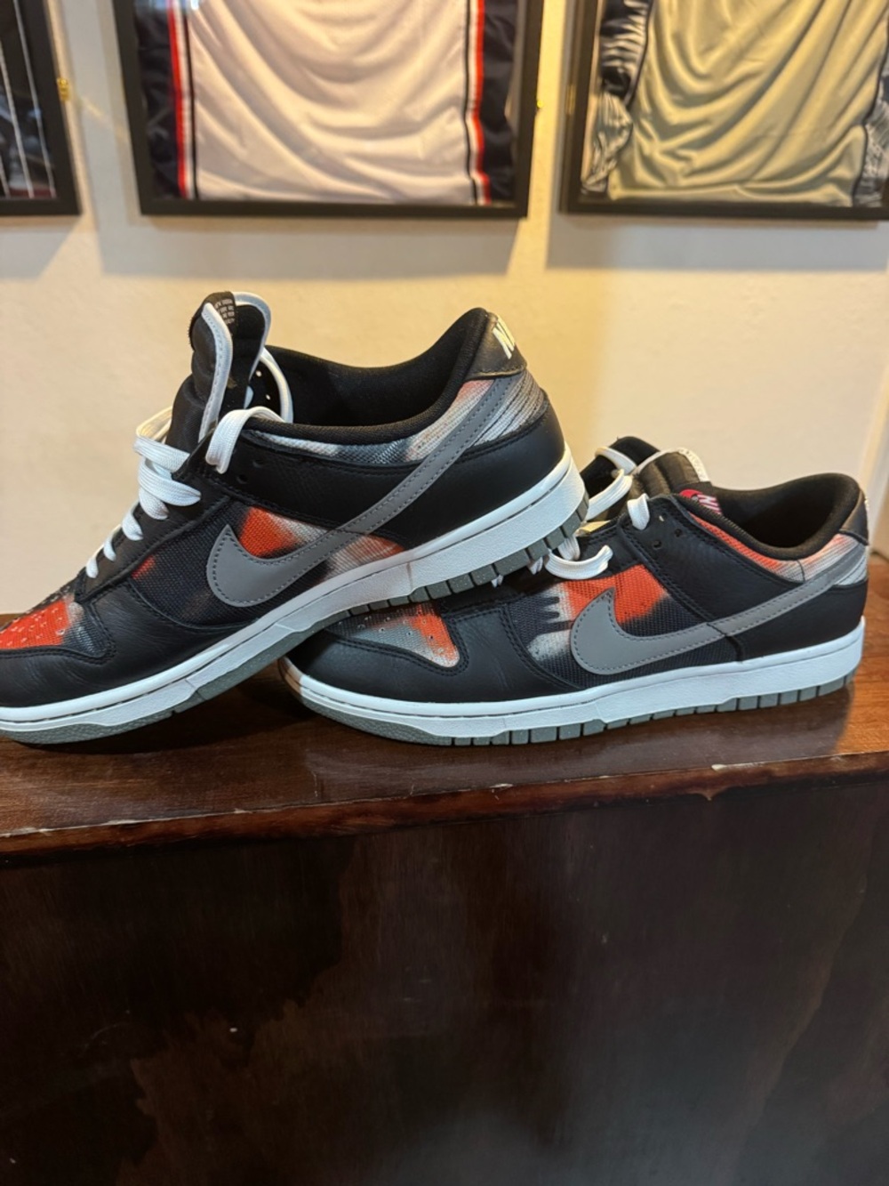 Nike Dunk Low Graffiti Pack Sz 10.5M